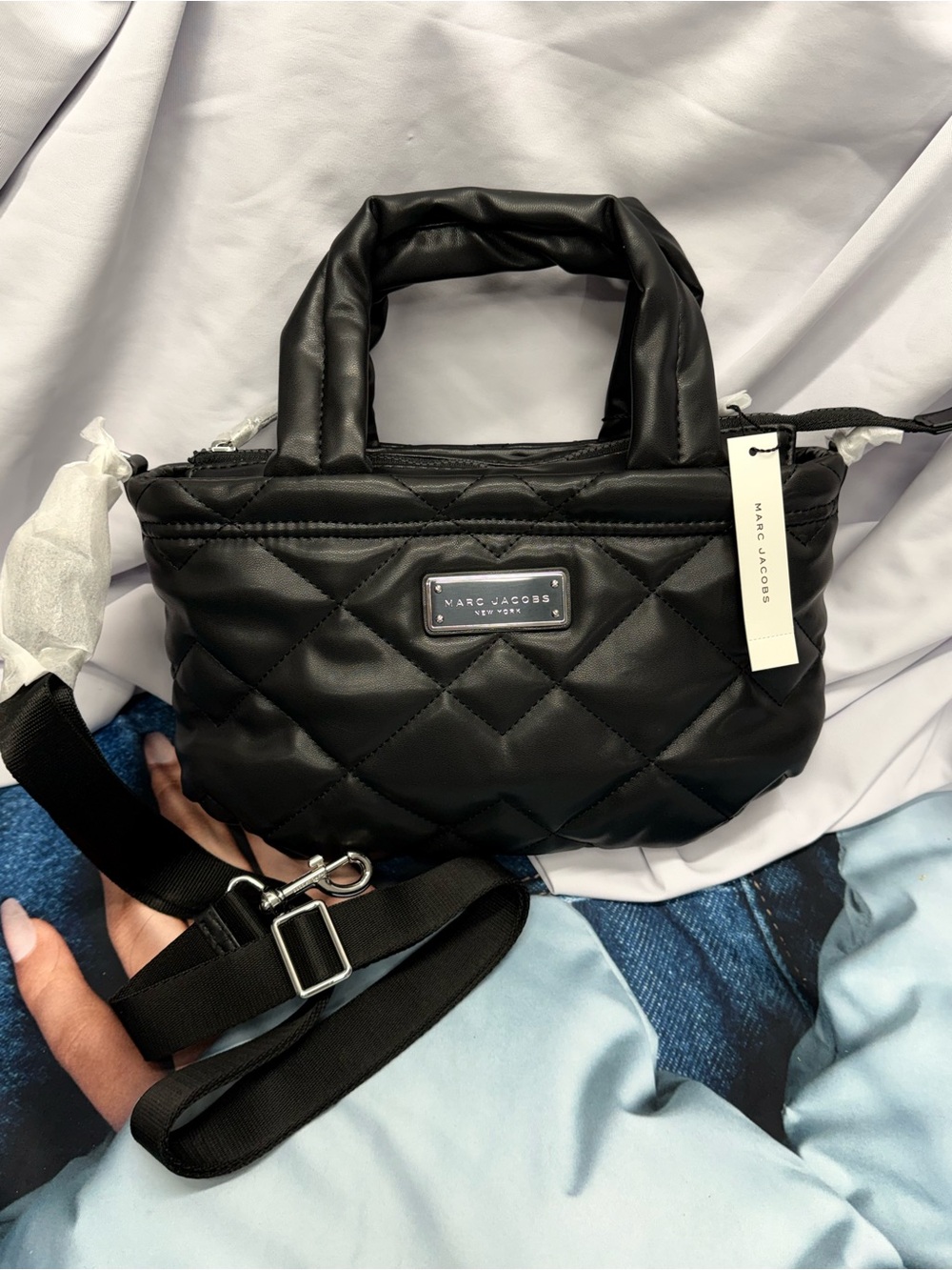(new+tag) Marc Jacobs Black Quilted Leather Shoulder Xbody Bag with Logo Plaque - Picture 9 of 10